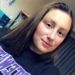 Meet your Posher, Caitlin